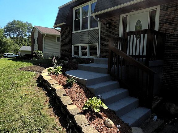 2nd image of 711 Dorchester Dr