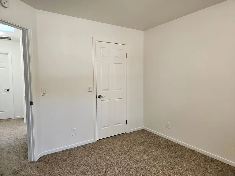 2179 Zinfandel Ave — Photo 15