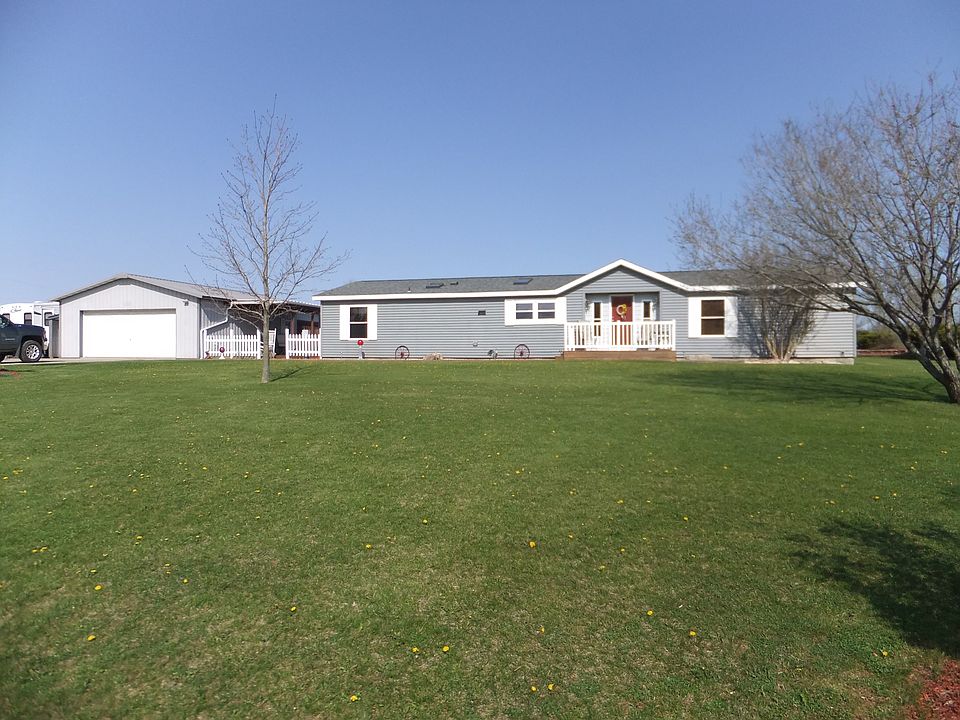 1st image of W5884 45th Ave