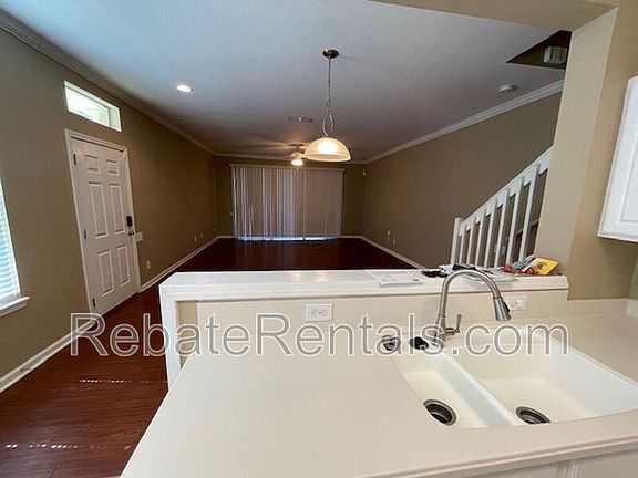 4th image of 7532 Scarlet Ibis Ln
