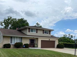 21W060 Eagle Ter, Itasca, IL 60143