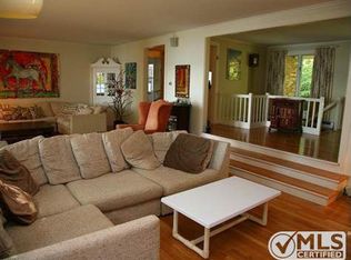 678 Shootflying Hill Rd, Centerville, MA 02632