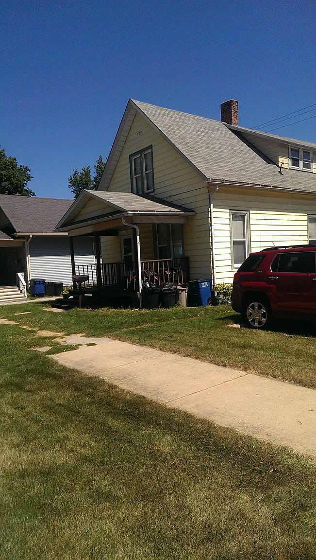 1105 Indiana Ave photo 1