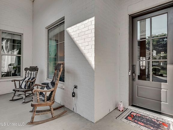 2nd image of 109 Camden Way