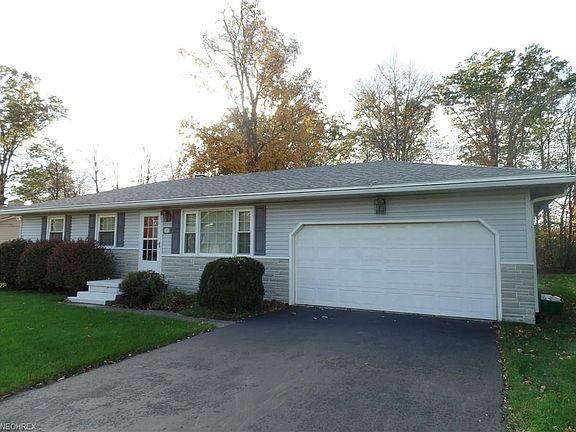 2nd image of 3536 Darbyshire Dr