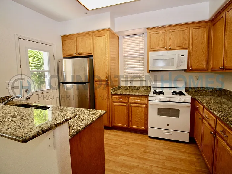 75 Gann Way — Photo 2