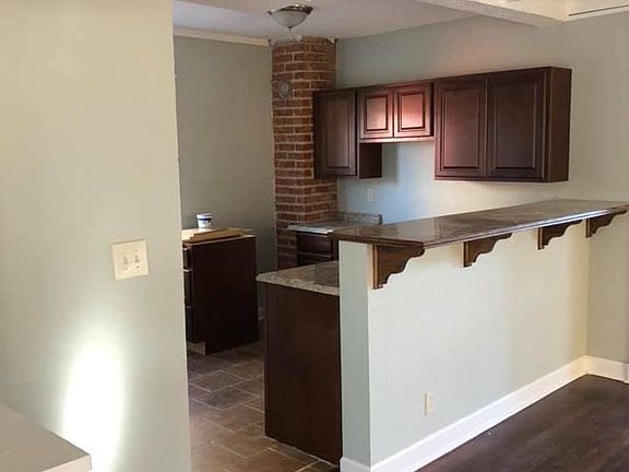 3rd image of 2607 Agnes Ave