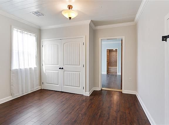 5th image of 1332 Clouet St