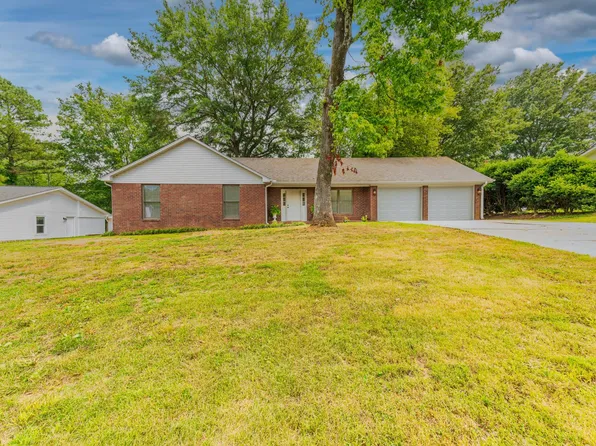 204 Elliott Ave, Muscle Shoals, AL 35661