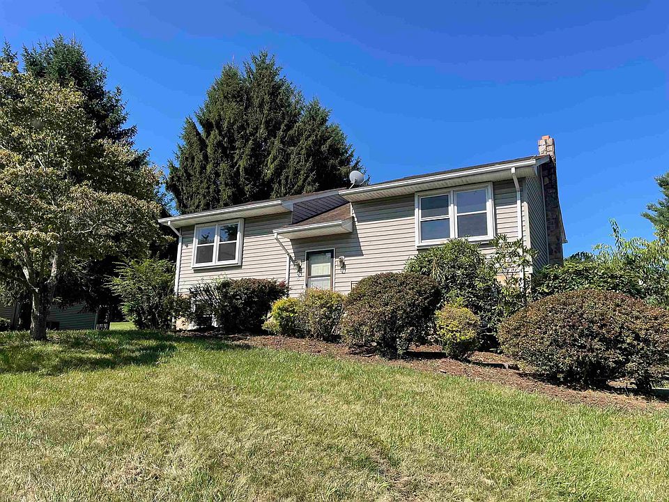1st image of 25 Surry Cir S