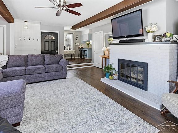 2nd image of 2627 E Stewart Rd