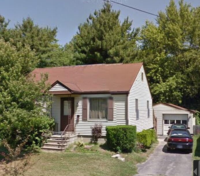 1st image of 45 Woodglen Ave