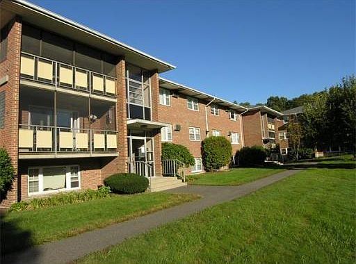 5th image of 221 Rock St APT F9