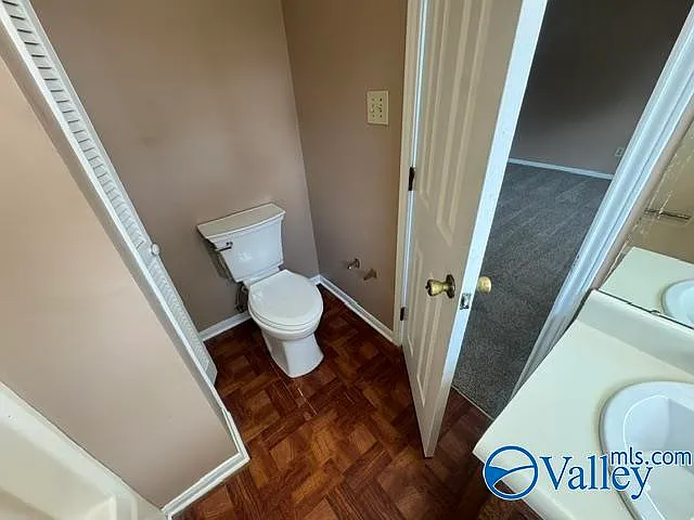 389 Oakland Rd — Photo 21