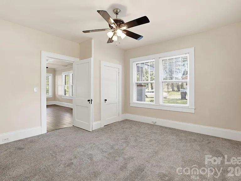 525 W 3rd Ave — Photo 15