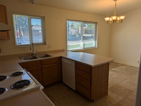 5th image of 1954 W Mount Vista Dr