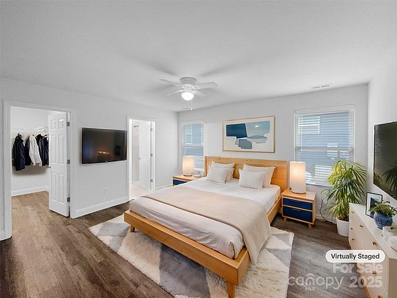4th image of 118 W Lee Ave