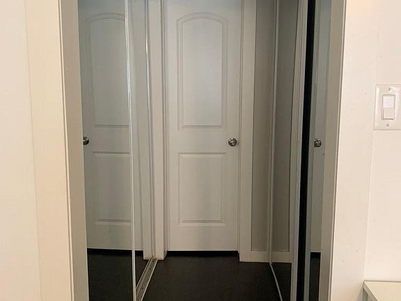 5th image of 8440 Fountain Ave