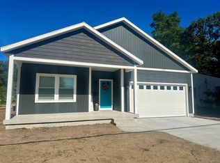 1172 Marquette Ave, Muskegon, MI 49442