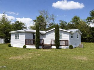 15550 NW Broad St, Altha, FL 32421