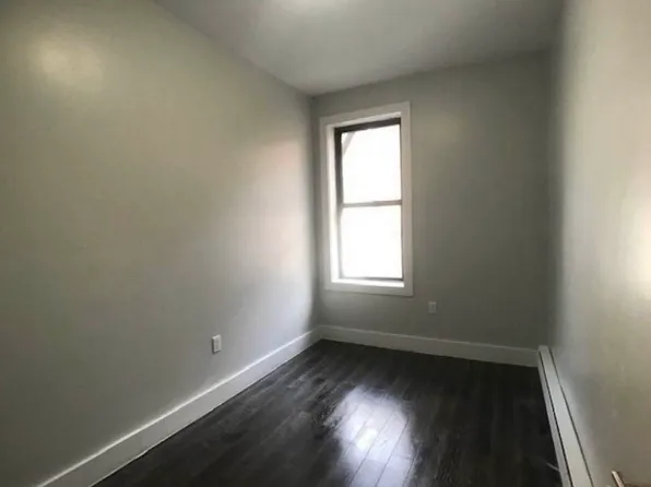 27 Audubon Avenue image 7 of 8