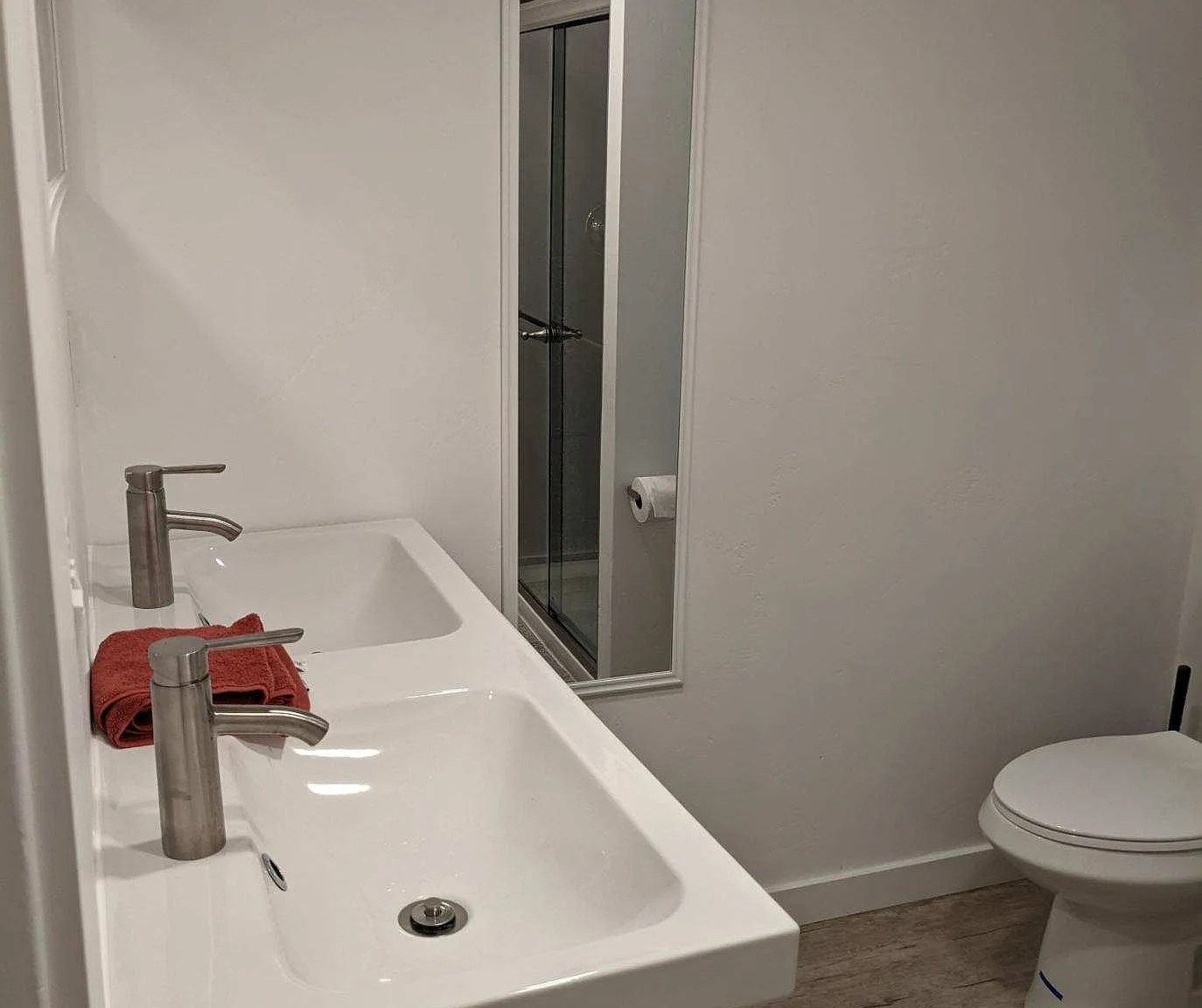 7 bed, 2200 sqft, $775 — Photo 4
