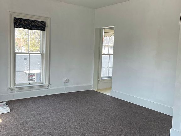 3rd image of 288 1/2 E Church St