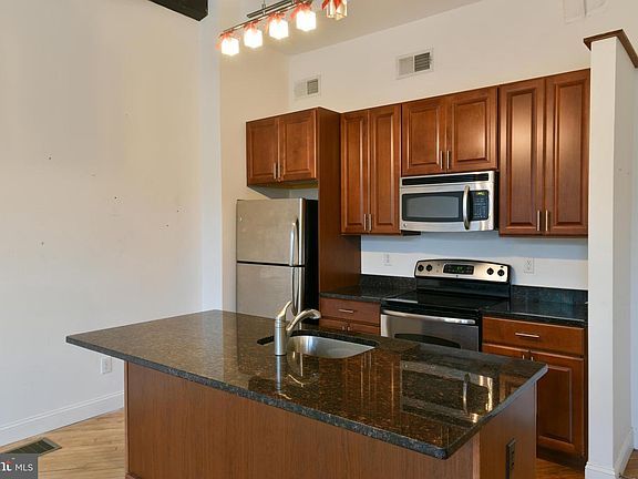 2nd image of 200 Lincoln Ave Suite 125