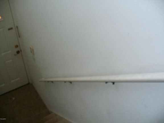 5th image of 917 Ocaso Ln Unit 201