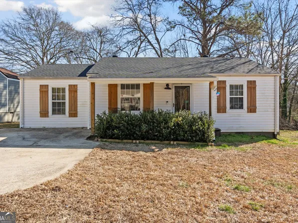 120 Adamson Dr, Carrollton, GA 30117