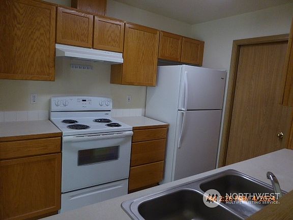 4th image of 13117 57th Avenue NE