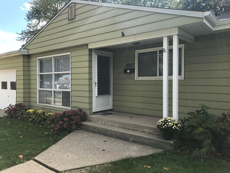 1st image of 1623 Rushmore Dr