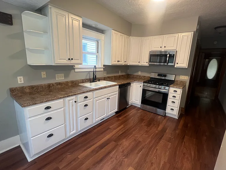 2356 S 35th Ave — Photo 31