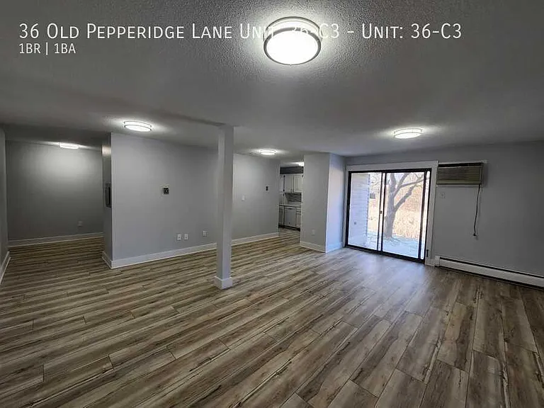 36 Old Pepperidge Ln #C3 — Photo 8