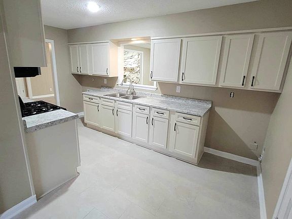 4th image of 4345 Walnut Hill Dr
