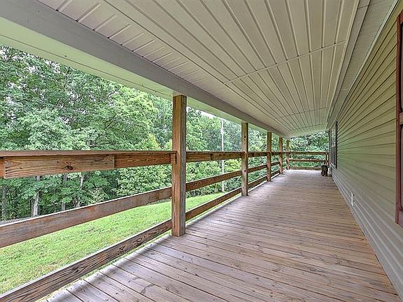 5th image of 200 Blake Mountain Ln