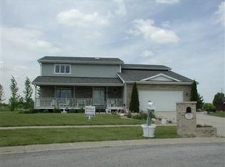 10522 Maloian Ct, Saint John, IN 46373