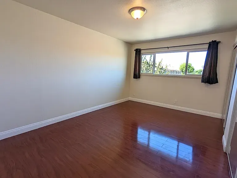 Sussex Cir — Photo 6