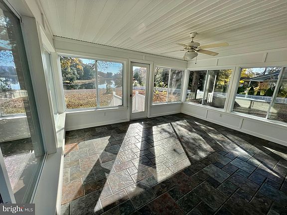 3rd image of 33762 N Heron Dr