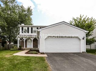 677 Shining Water Dr, Carol Stream, IL