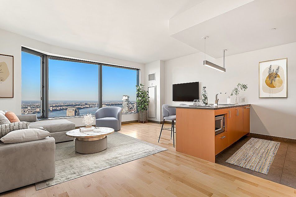 1st image of 8 Spruce St APT 75B