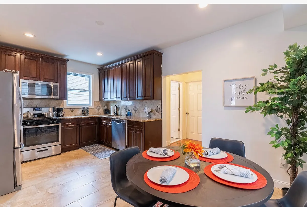 Building Photo - 45 Highland Ave #1