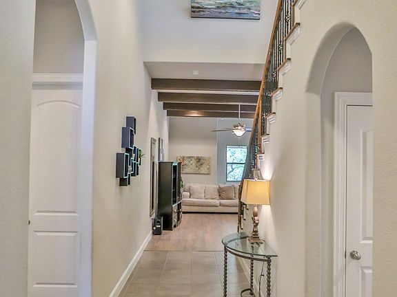 3rd image of 514 Grove Vista