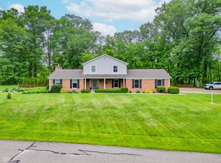 8772 W Evergreen Dr, Columbus, IN 47201