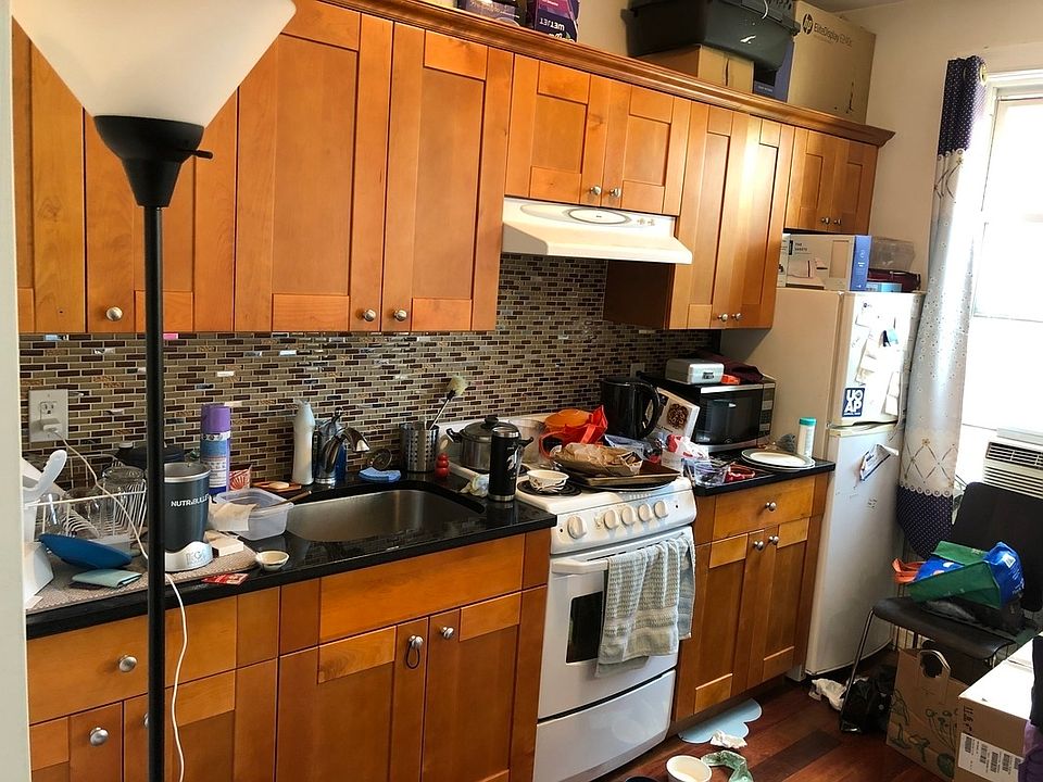 1st image of 37-14 Astoria Blvd S #3B