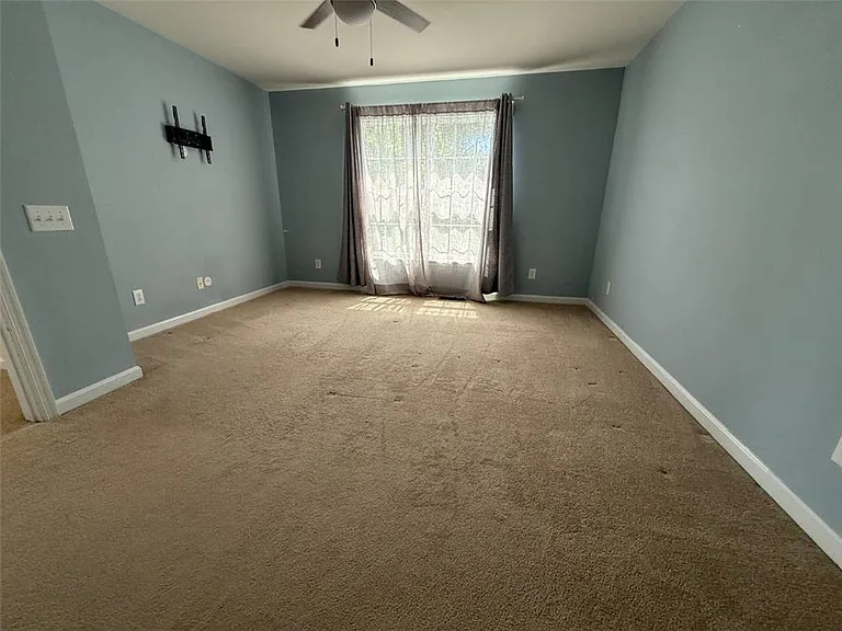 1812 Emerald Dr S — Photo 9