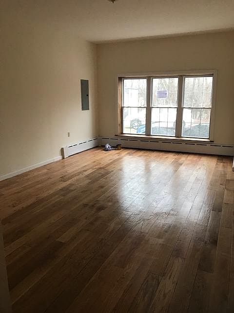 1st image of 10 Consoli Dr #1