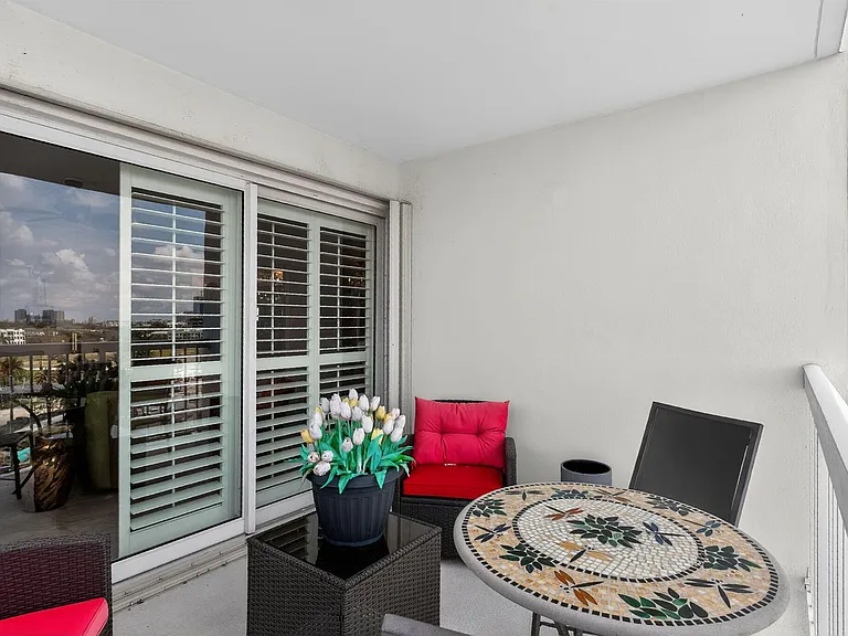 2600 N Flagler Dr #911 — Photo 31