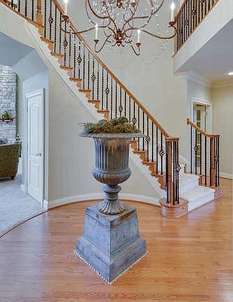 3rd image of 11421 Meadow Lake Ct