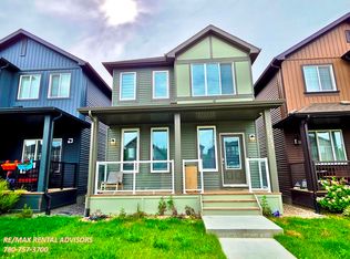 1933 Graydon Hill Grn SW, Edmonton, AB T6W4C3